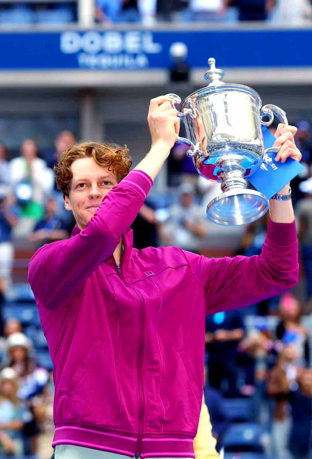 ATP总决赛力克年终总决赛，辛纳扛起全队