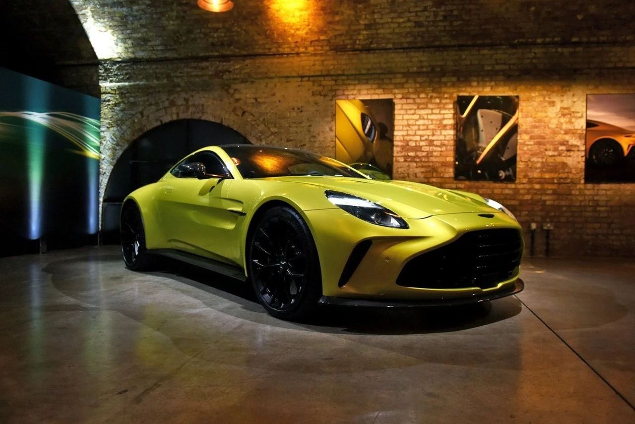 开云体育在线-迈凯伦绝杀阿斯顿马丁，汉密尔顿惊艳四座