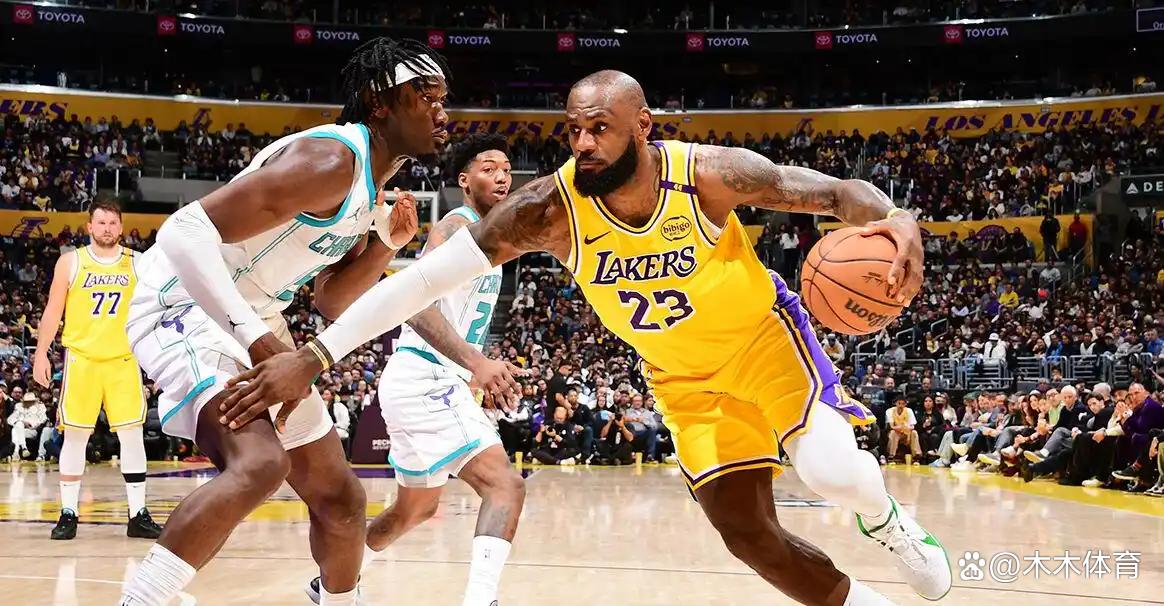 紧张气氛致失误，球队数次犯错不复十分