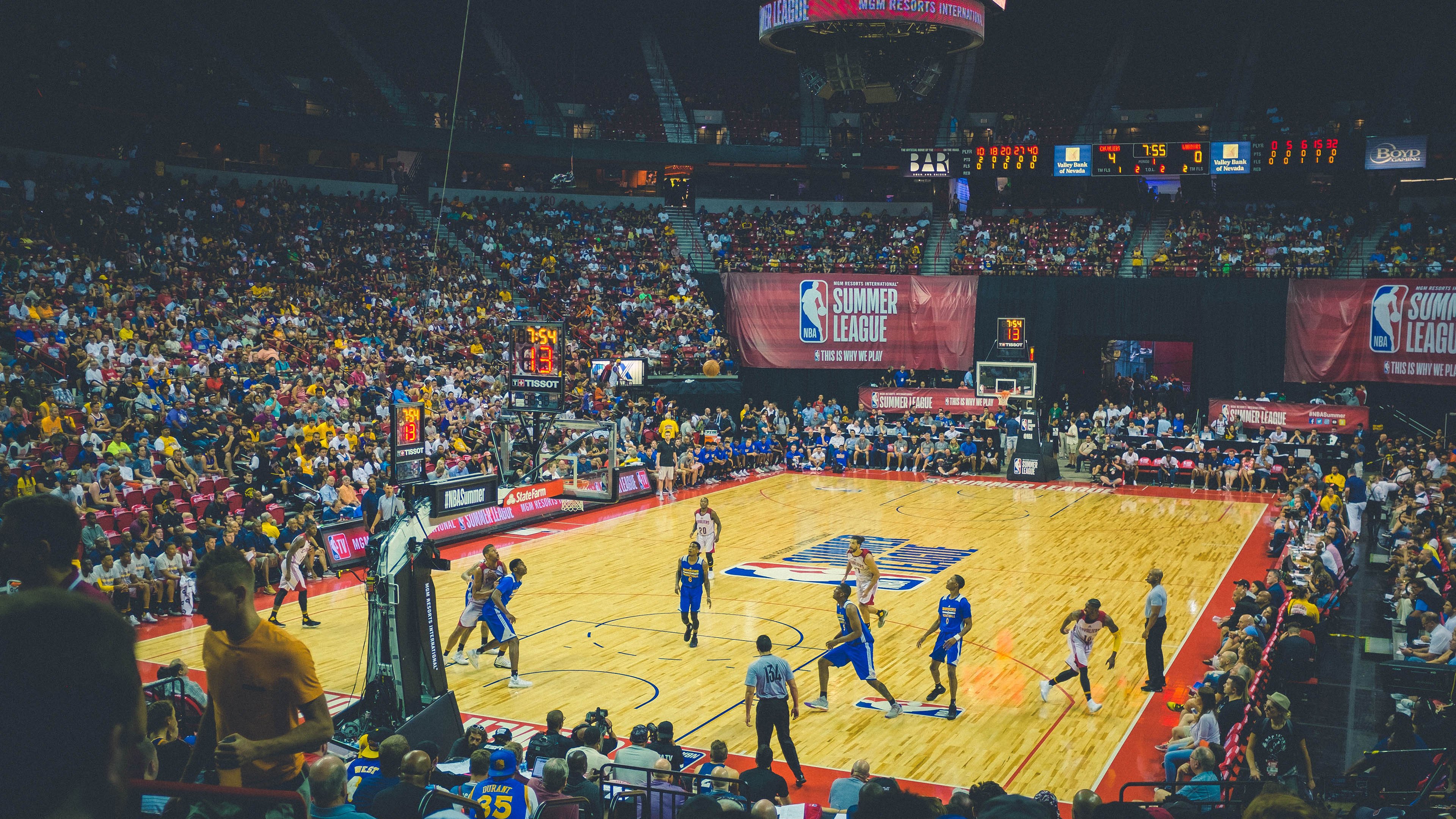 魔术险胜猛龙,浓眉成为关键先生,一场防守艺术的胜利